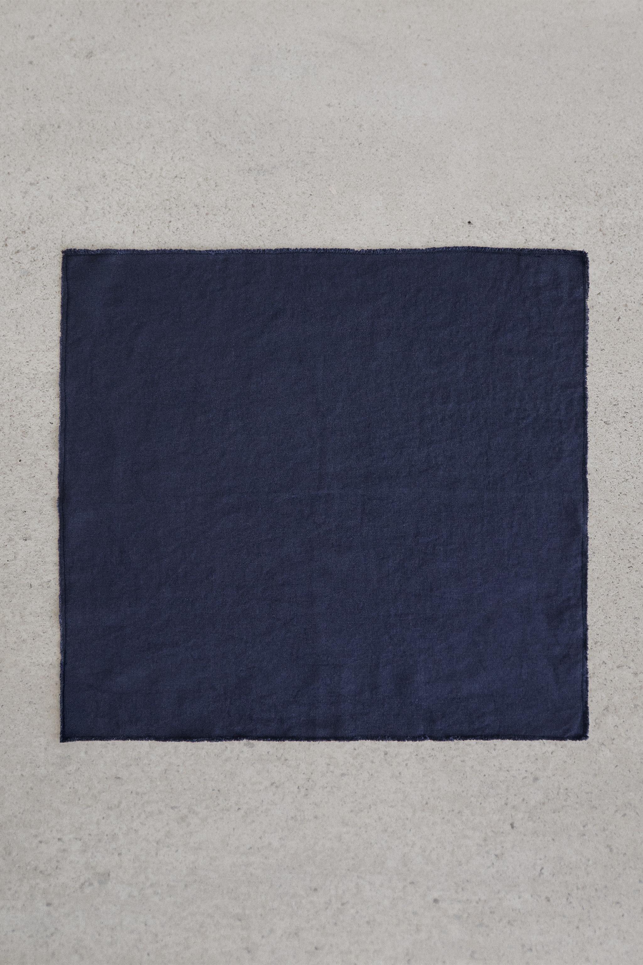NAPKIN 01